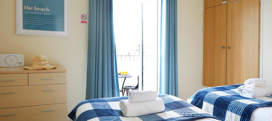 Seaview At The Crescent Villa ฟายลี ภายนอก รูปภาพ